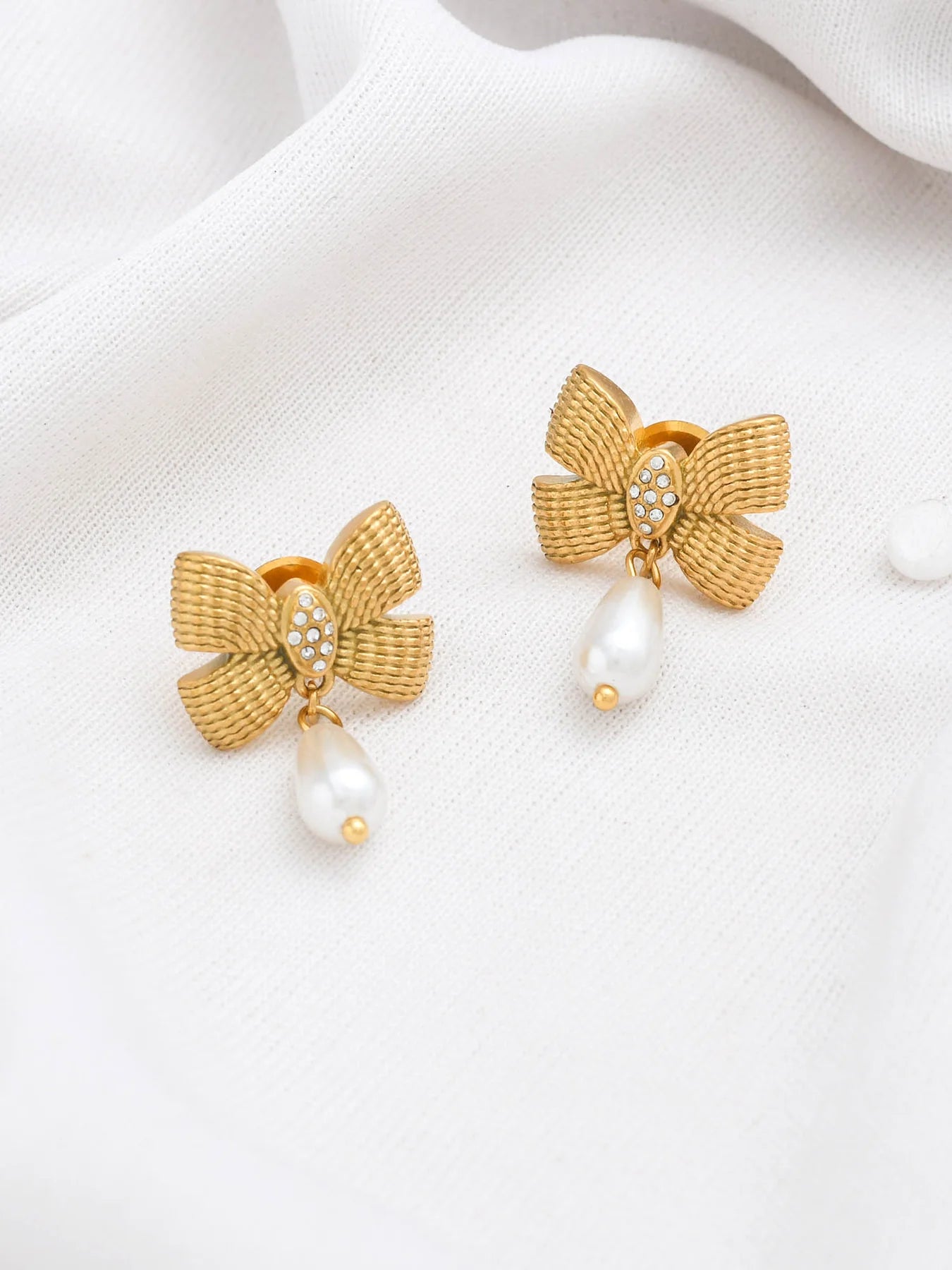 Buttercup Pearl Bow Earrings