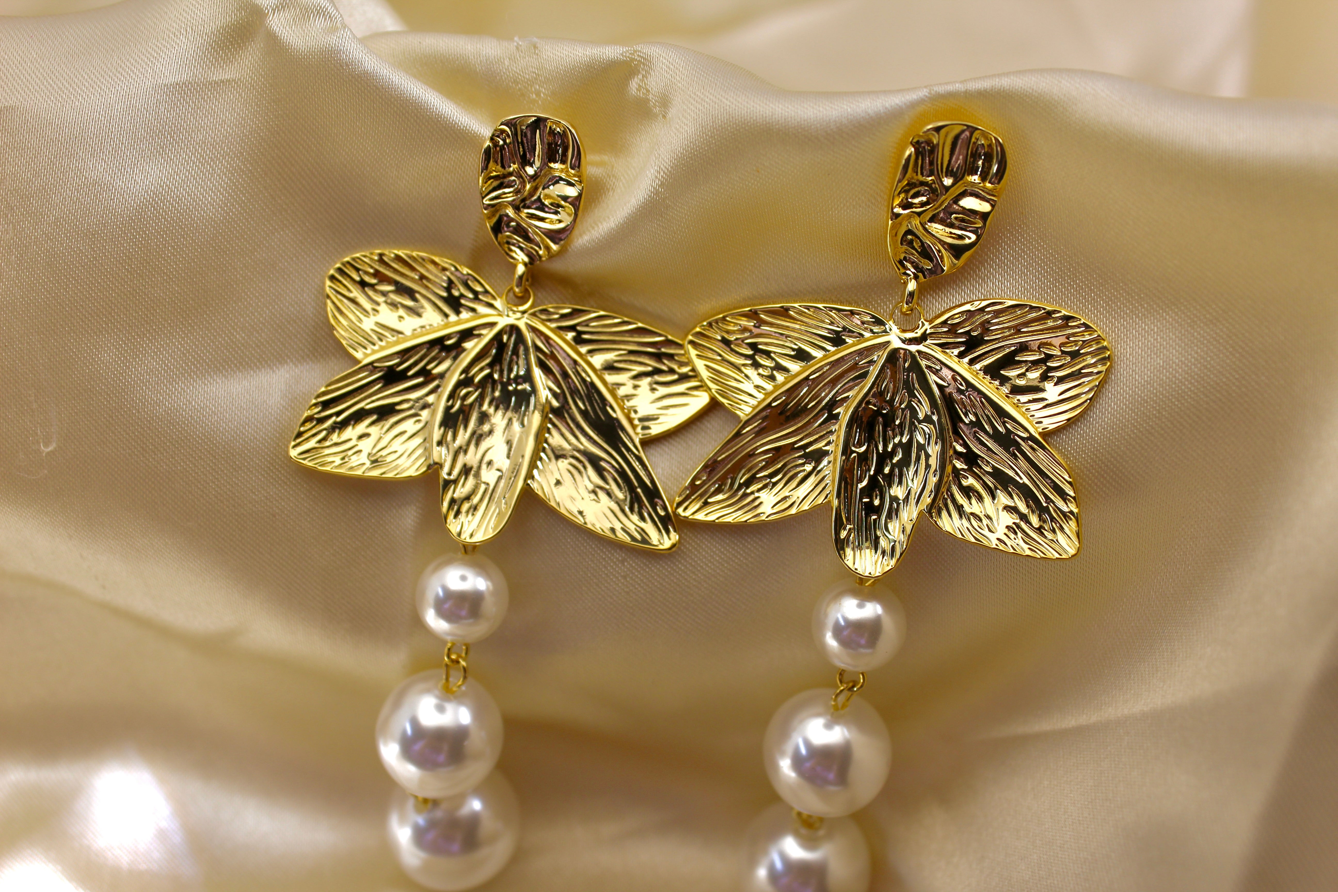 Orchid Luxe Pearl Dangles