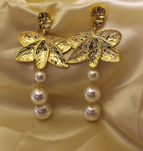 Orchid Luxe Pearl Dangles