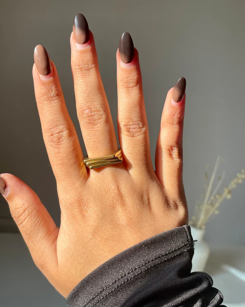 Zoe Line Ring