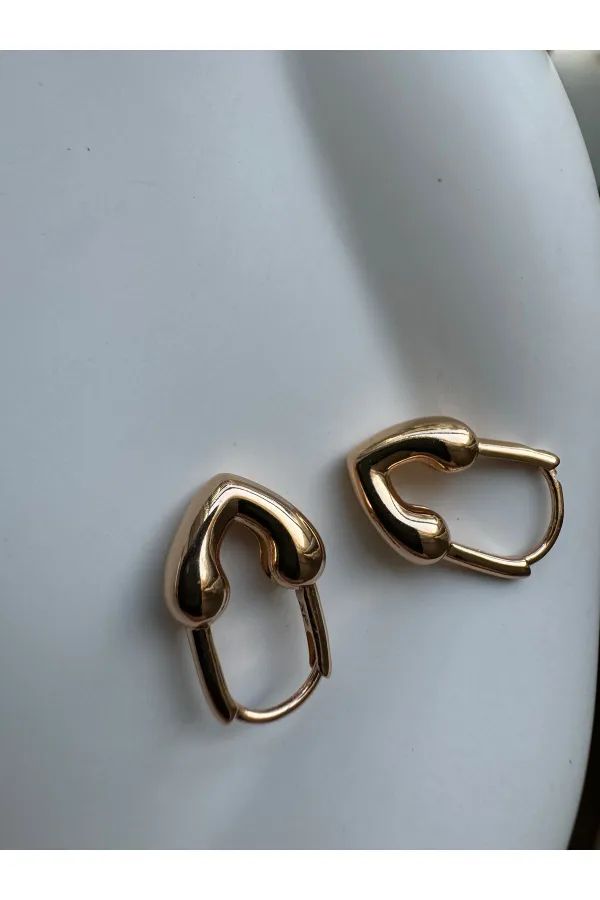 Dainty Mini Heart Hoops