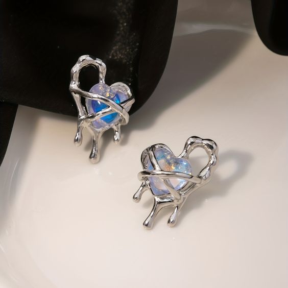 Melting Heart Studs