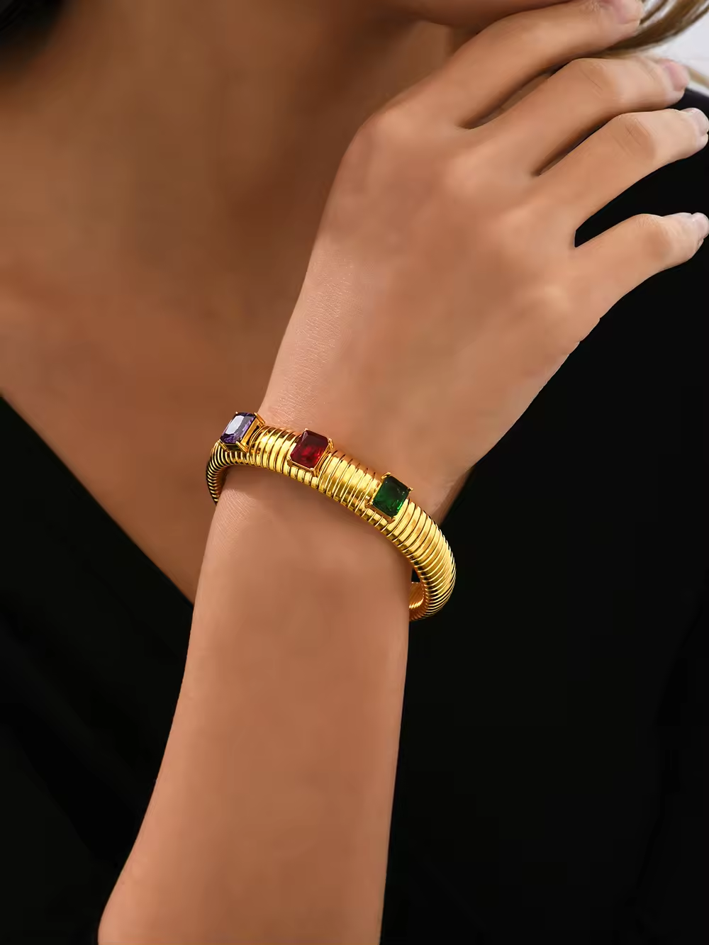 Tri-Color Stone Ribbed Hand Band