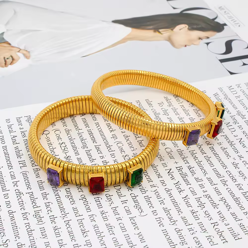 Tri-Color Stone Ribbed Hand Band